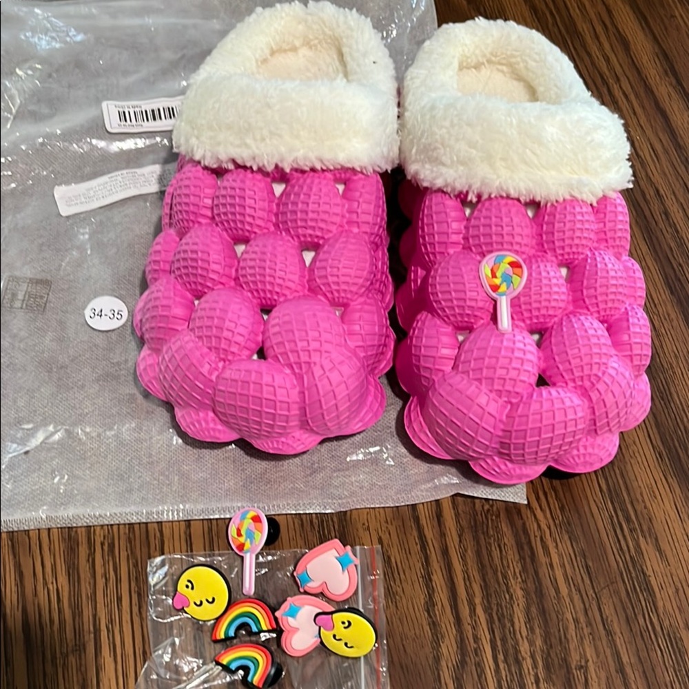 Pink Bubble Slippers with Cute Pins